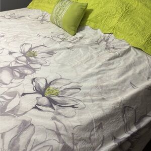 King size duvet in white with gray and green flowers.